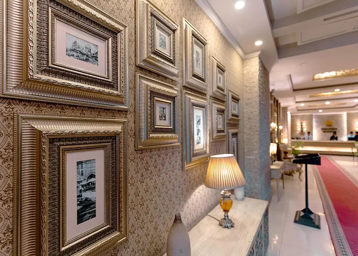 Shelton'S Rezidor Peshawar