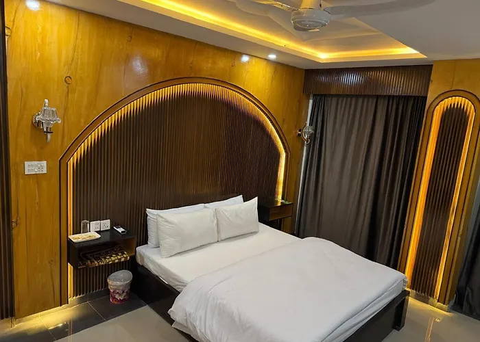 Peaceful Stay In Peshawar