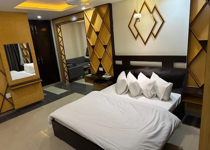 Sapphire Stays Hotel And Restaurant