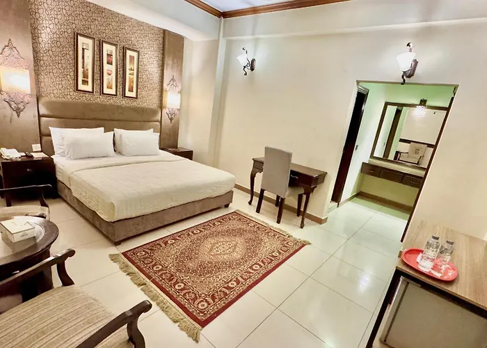 Shelton'S Rezidor Peshawar